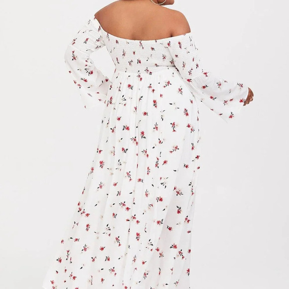 Torrid Ivory Floral Challis Off Shoulder Maxi Dress in Size 00 / M / 10 - Picture 10 of 14